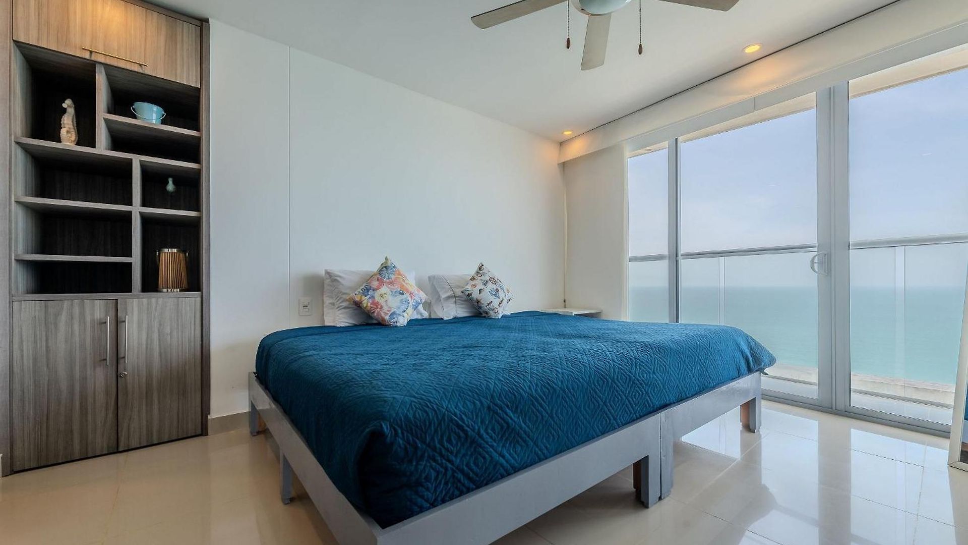 Piso 27 - Espectacular En Bocagrande Apartamento