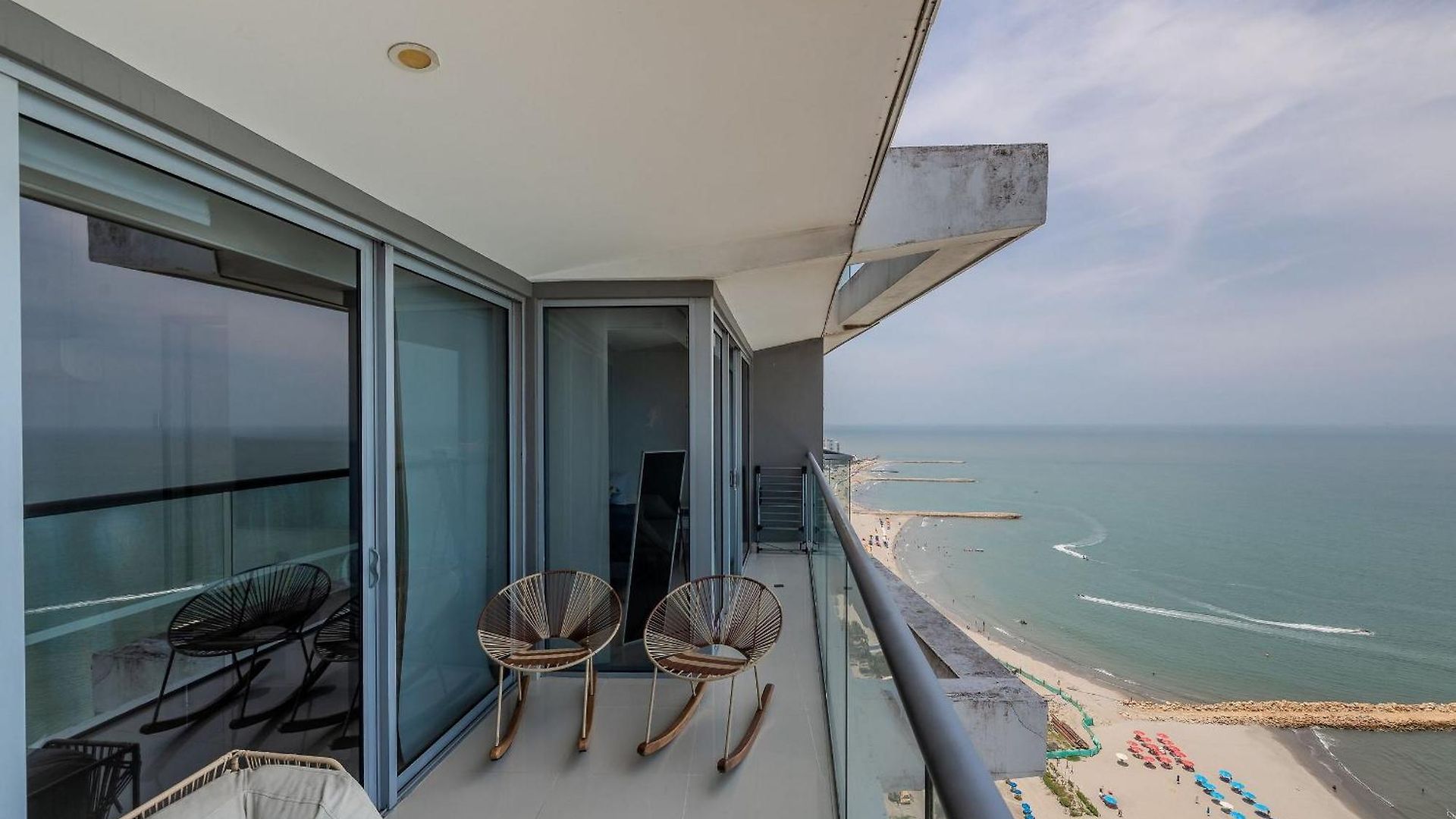 Piso 27 - Espectacular En Bocagrande *